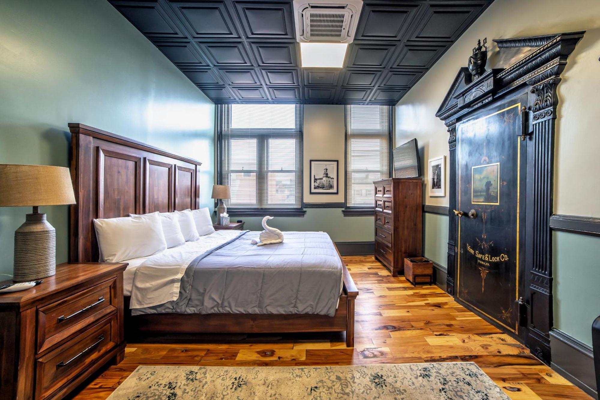 City Hall Grand Hotel Williamsport Szoba fotó